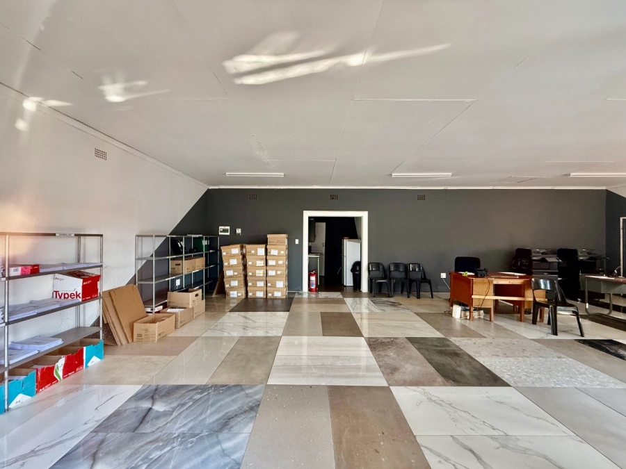 To Let Commercial Property for Rent in Hartbeesfontein North West